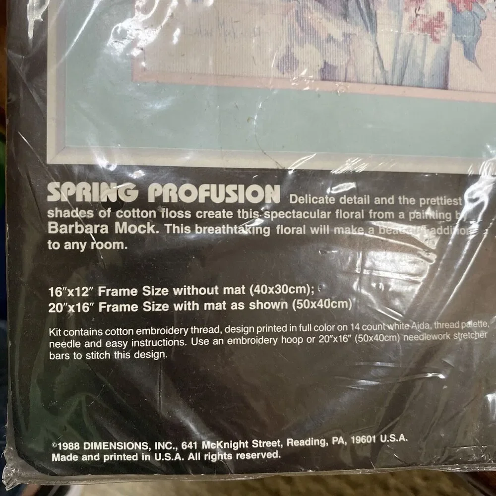 Dimensions Spring Profusion No Count Cross Stitch Kit #3913 Vintage 1988 Crafts